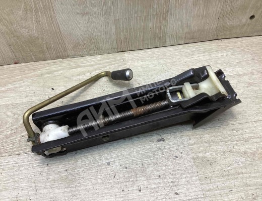 Домкрат Peugeot 206 (2A/2E) 1998-2003  Peugeot 206 206 (2A/2E) 1998-2003