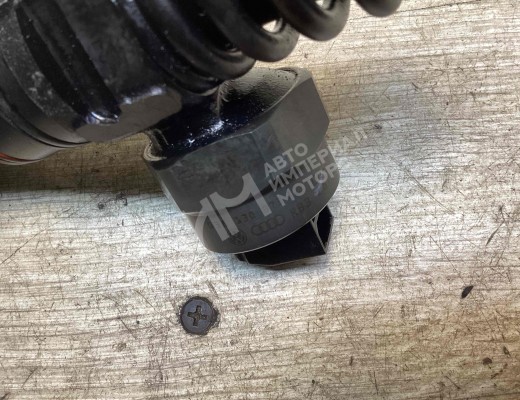 Форсунка Volkswagen Golf IV (1J) 1997-2004  Volkswagen Golf Golf IV (1J) 1997-2004