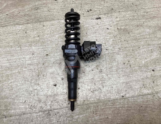 Форсунка Volkswagen Golf IV (1J) 1997-2004  Volkswagen Golf Golf IV (1J) 1997-2004