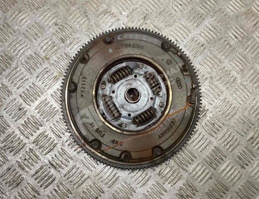 Комплект сцепления Volkswagen Golf IV (1J) 1997-2004  Volkswagen Golf Golf IV (1J) 1997-2004