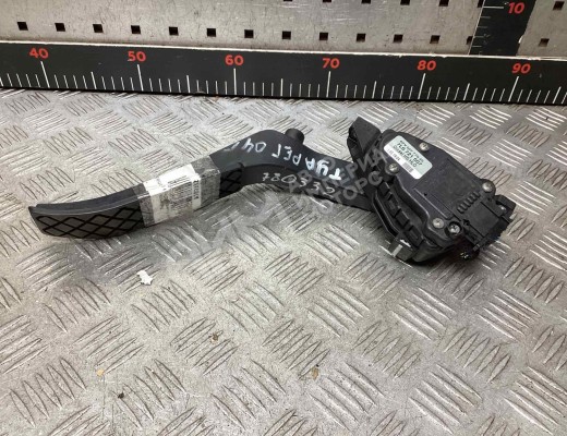 Педаль газа Volkswagen Touareg I (7L) 2002-2006  Volkswagen Touareg Touareg I (7L) 2002-2006