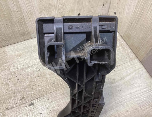 Педаль газа Volkswagen Golf+ V (5M) 2005-2014  Volkswagen Golf Plus Golf+ V (5M) 2005-2014