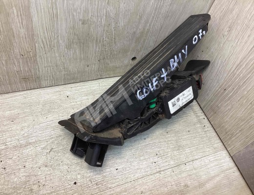 Педаль газа Volkswagen Golf+ V (5M) 2005-2014  Volkswagen Golf Plus Golf+ V (5M) 2005-2014