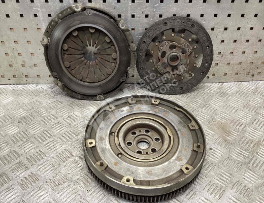 Маховик Ford C-Max I (C214) 2003-2007  Ford C-Max C-Max I (C214) 2003-2007