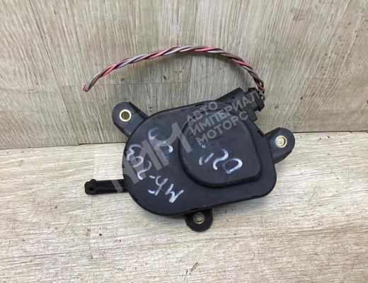 Сервопривод заслонок впускного коллектора Mercedes C (W203) 2000-2004  Mercedes C C (W203) 2000-2004