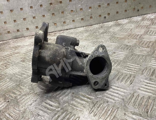 Корпус термостата Nissan X-trail (T30) 2004-2007 рестайлинг  Nissan X-Trail X-trail (T30) 2004-2007 рестайлинг