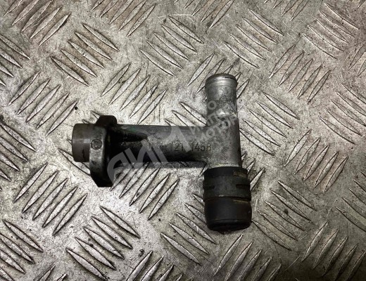 Фланец (тройник) системы охлаждения Volkswagen Transporter T4 (7D) 1997-2003 рестайлинг  Volkswagen Transporter Transporter T4 (7D) 1997-2003 рестайлинг