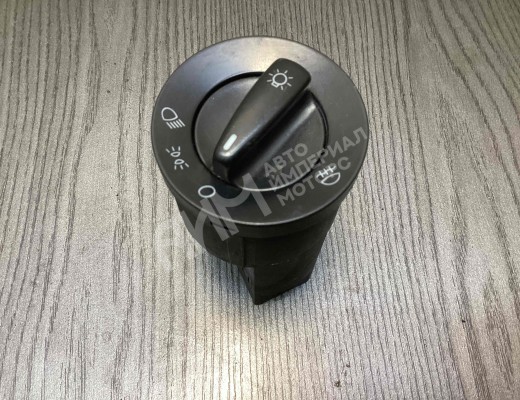 Переключатель света Volkswagen Golf IV (1J) 1997-2004  Volkswagen Golf Golf IV (1J) 1997-2004