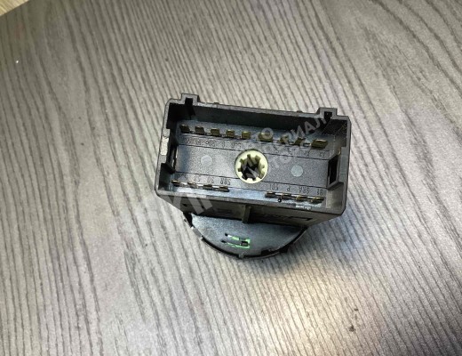 Переключатель света Volkswagen Passat B5 (3B) 1996-2000  Volkswagen Passat Passat B5 (3B) 1996-2000