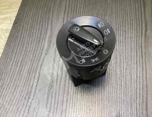 Переключатель света Volkswagen Passat B5 (3B) 1996-2000  Volkswagen Passat Passat B5 (3B) 1996-2000