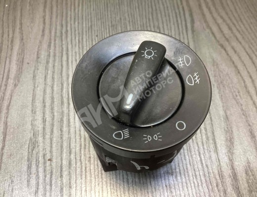 Переключатель света Volkswagen Golf IV (1J) 1997-2004  Volkswagen Golf Golf IV (1J) 1997-2004