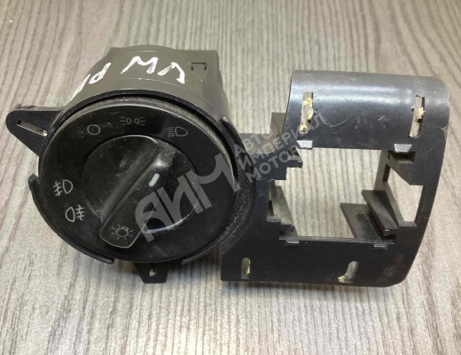 Переключатель света Volkswagen Passat B5 (3B) 1996-2000  Volkswagen Passat Passat B5 (3B) 1996-2000