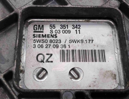 Блок управления двигателем Opel Signum 2003-2005  Opel Signum Signum 2003-2005
