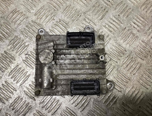 Блок управления двигателем Opel Signum 2003-2005  Opel Signum Signum 2003-2005