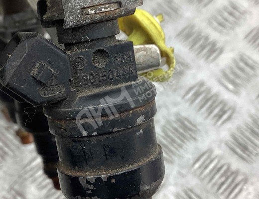 Форсунка Audi A4 B5 (8D) 1994-1999  Audi A4 A4 B5 (8D) 1994-1999