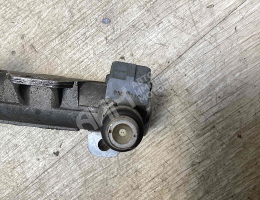 Форсунка Volkswagen Golf IV (1J) 1997-2004  Volkswagen Golf Golf IV (1J) 1997-2004