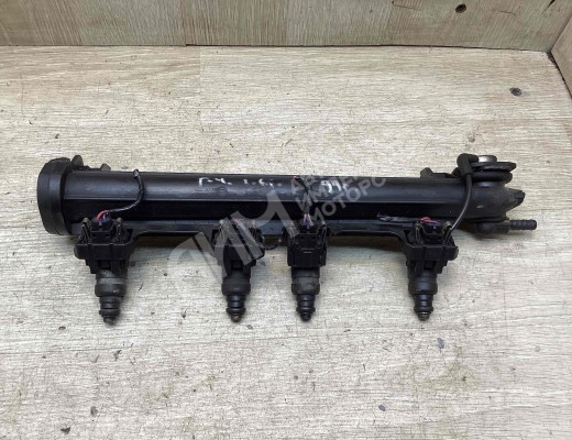 Форсунка Volkswagen Golf IV (1J) 1997-2004  Volkswagen Golf Golf IV (1J) 1997-2004