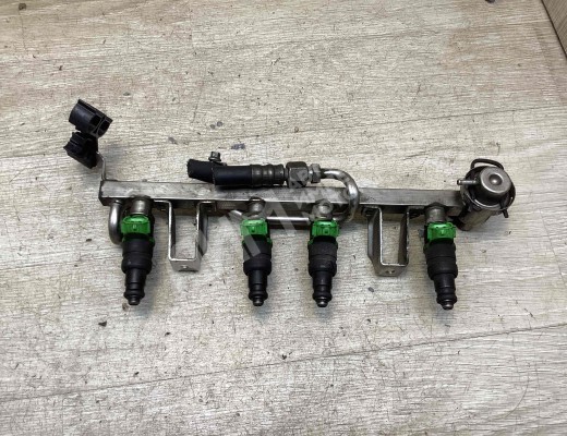 Форсунка Volkswagen Passat B5+ (3B) 2000-2005 рестайлинг  Volkswagen Passat Passat B5+ (3B) 2000-2005 рестайлинг