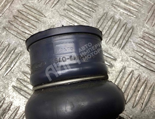 Патрубок интеркулера Ford Focus I 2001-2005 рестайлинг  Ford Focus Focus I 2001-2005 рестайлинг
