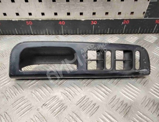 Ручка внутренняя передняя левая Volkswagen Golf IV (1J) 1997-2004  Volkswagen Golf Golf IV (1J) 1997-2004