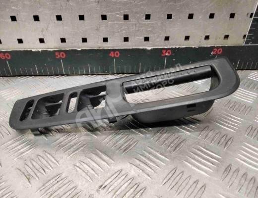 Ручка внутренняя передняя левая Volkswagen Golf IV (1J) 1997-2004  Volkswagen Golf Golf IV (1J) 1997-2004