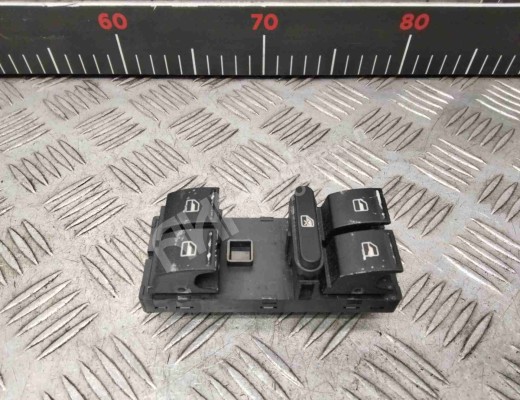 Блок управления стеклоподъемниками Volkswagen Golf+ V (5M) 2005-2014  Volkswagen Golf Plus Golf+ V (5M) 2005-2014