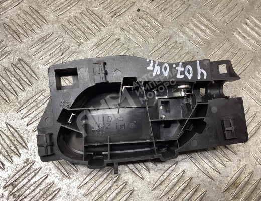 Ручка внутренняя передняя правая Peugeot 407 2004-2010  Peugeot 407 407 2004-2010