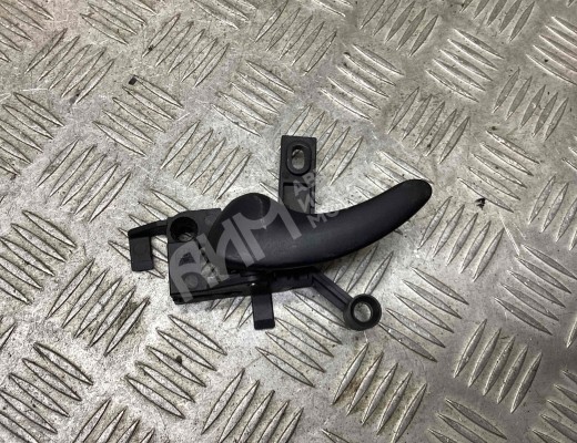 Ручка внутренняя задняя левая Volkswagen Sharan I (7M) 1995-2000  Volkswagen Sharan Sharan I (7M) 1995-2000