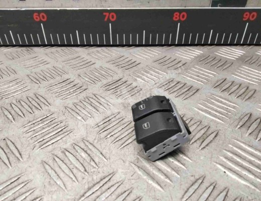Блок управления стеклоподъемниками Volkswagen Polo IV (9N) 2001-2005  Volkswagen Polo Polo IV (9N) 2001-2005