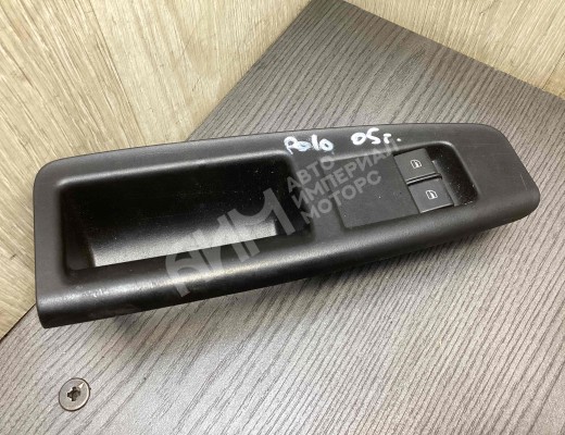 Блок управления стеклоподъемниками Volkswagen Polo IV (9N) 2001-2005  Volkswagen Polo Polo IV (9N) 2001-2005