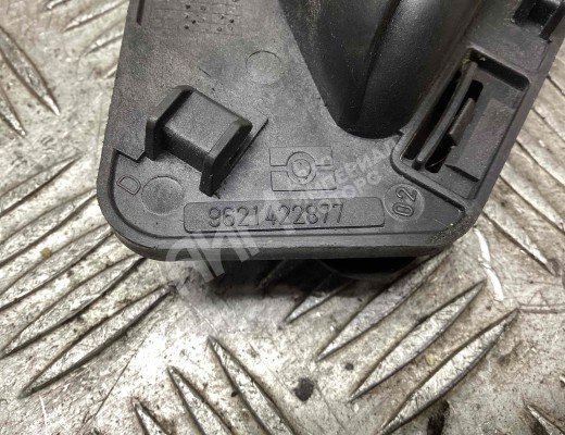Ручка внутренняя передняя правая Peugeot Partner I 1996-2008  Peugeot Partner Partner I 1996-2008