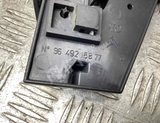 Ручка внутренняя задняя правая Citroen C5 I 2001-2004  Citroen C5 C5 I 2001-2004
