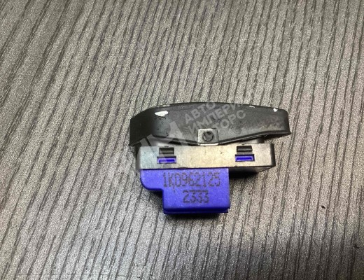 Кнопка центрального замка Volkswagen Golf V (1K) 2004-2009  Volkswagen Golf Golf V (1K) 2004-2009