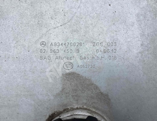 Бак топливный Mercedes Axor 2001-н.в.  Mercedes Axor Axor 2001-н.в.