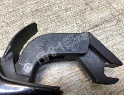 Ручка наружная передняя левая Volkswagen Golf IV (1J) 1997-2004  Volkswagen Golf Golf IV (1J) 1997-2004