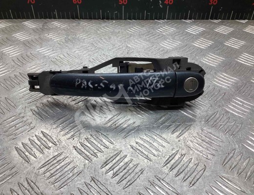 Ручка наружная передняя левая Volkswagen Passat B5 (3B) 1996-2000  Volkswagen Passat Passat B5 (3B) 1996-2000