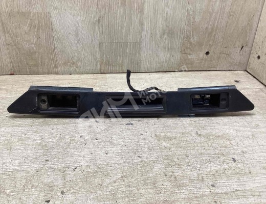 Накладка подсветки номера  Audi A4 B7 (8EC, 8ED) 2004-2008