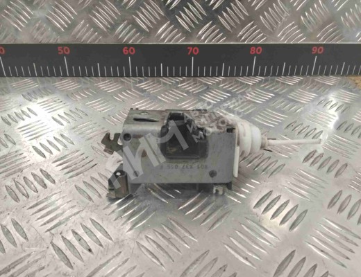 Замок двери передней левой Audi A6 C4 (4A) 1994-1997  Audi A6 A6 C4 (4A) 1994-1997