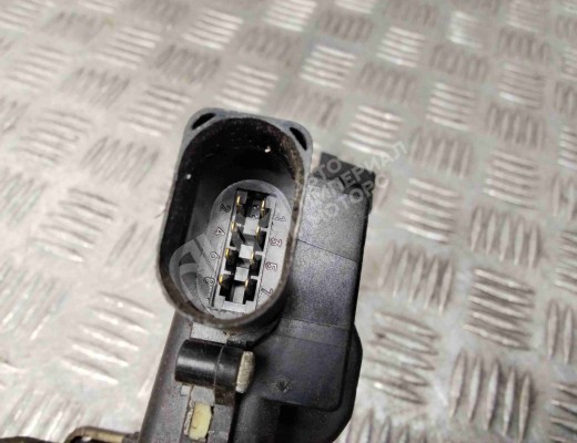 Замок двери передней правой Volkswagen Passat B5 (3B) 1996-2000  Volkswagen Passat Passat B5 (3B) 1996-2000