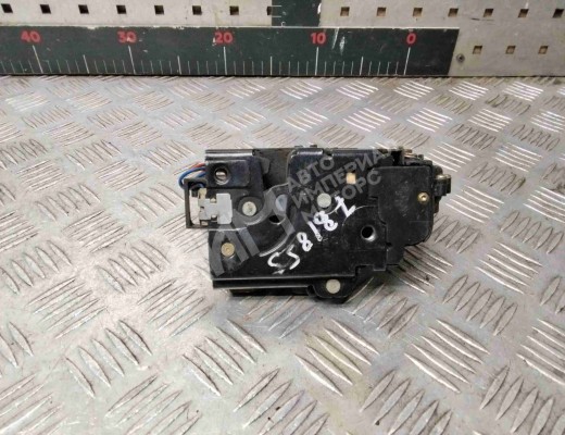 Замок двери передней правой Volkswagen Passat B5 (3B) 1996-2000  Volkswagen Passat Passat B5 (3B) 1996-2000