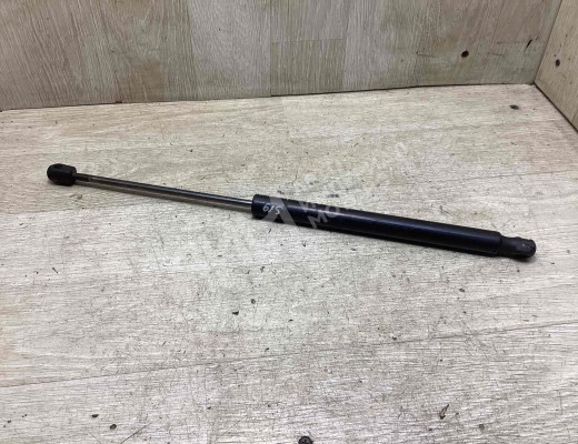 Амортизатор крышки багажника (3-5 двери) Opel Signum 2003-2005  Opel Signum Signum 2003-2005