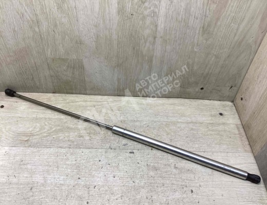 Амортизатор капота Volkswagen Passat B5+ (3B) 2000-2005 рестайлинг  Volkswagen Passat Passat B5+ (3B) 2000-2005 рестайлинг