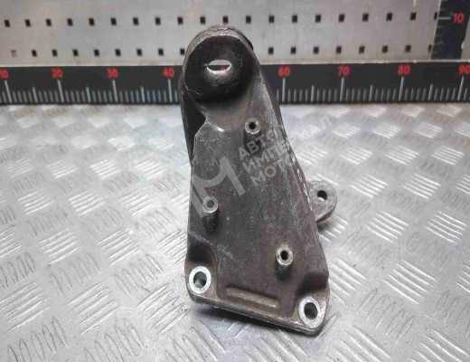 Кронштейн КПП Audi A6 C5 (4B) 2001-2004 рестайлинг  Audi A6 A6 C5 (4B) 2001-2004 рестайлинг