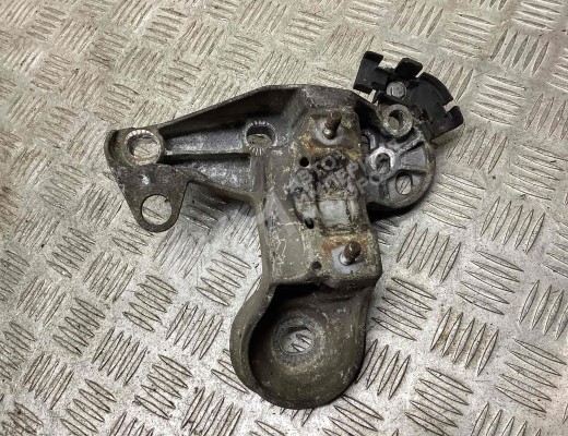 Кронштейн стабилизатора Audi A4 B7 (8EC, 8ED) 2004-2008  Audi A4 A4 B7 (8EC, 8ED) 2004-2008