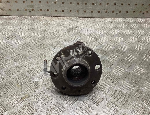 Ступица передняя правая Opel Astra H 2004-2007  Opel Astra Astra H 2004-2007