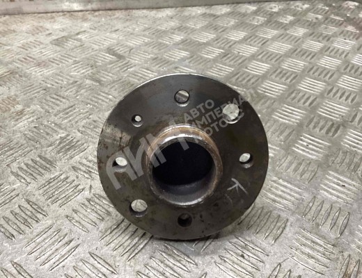 Ступица задняя левая Opel Astra H 2004-2007  Opel Astra Astra H 2004-2007