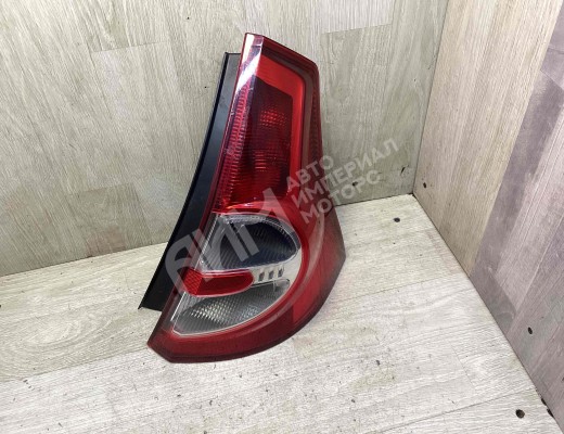 Фонарь задний правый Dacia Sandero I (B90) 2008-2012  Dacia Sandero Sandero I (B90) 2008-2012