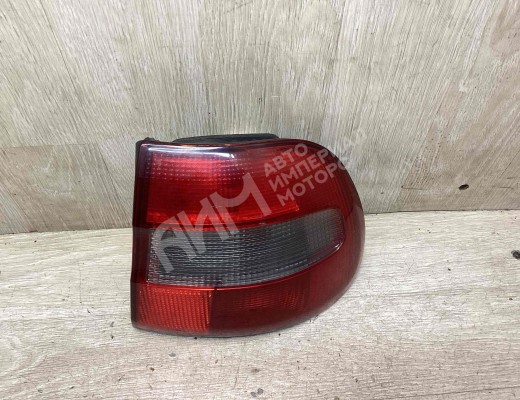 Фонарь задний правый Volvo V40 I (VW) 2000-2004 рестайлинг  Volvo V40 V40 I (VW) 2000-2004 рестайлинг