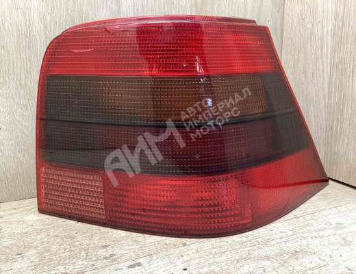 Фонарь задний правый Volkswagen Golf IV (1J) 1997-2004  Volkswagen Golf Golf IV (1J) 1997-2004
