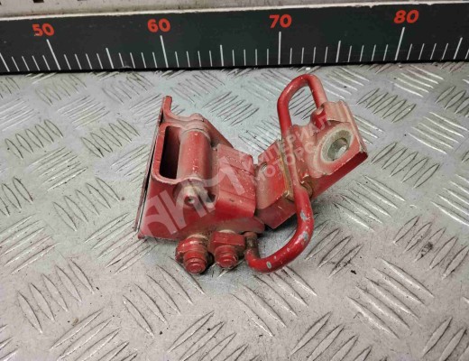 Петля двери передней правой Volkswagen Passat B5 (3B) 1996-2000  Volkswagen Passat Passat B5 (3B) 1996-2000